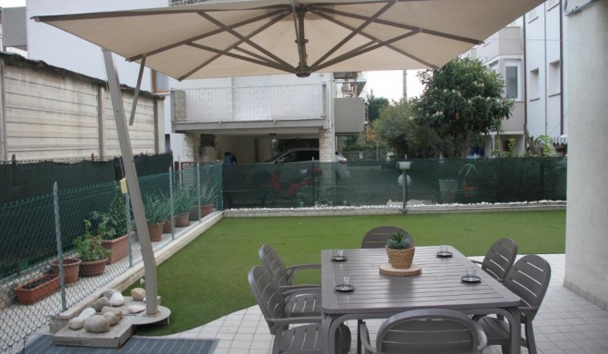 [Rimini - 200mt dal mare] Moderno appartamento con ampio giardino