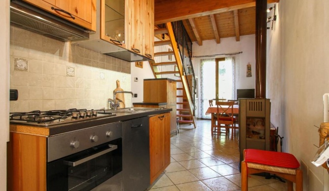 2 bedrooms appartement with furnished balcony at Riolunato 4 km away from the slopes