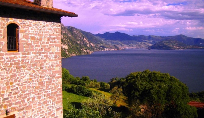 Castello di Zorzino Iseo lake