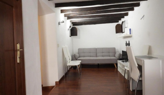 Apartment In Palazzo Nobiliare In One Of The Most Beautiful Streets Of Rome