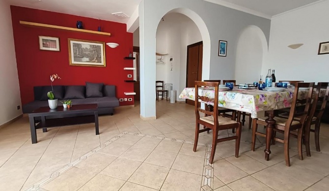 Avellini - Delightful and Spacious Apartment with terrace - near Metro A Cornelia