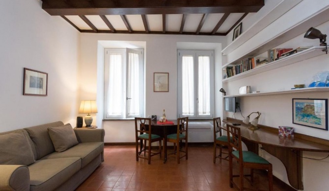 Campo de Fiori Lovely Apartment