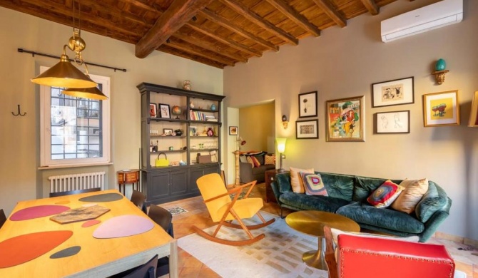 Campo De Fiori Stylish Apartment