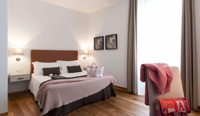 Giuturna Boutique Hotel