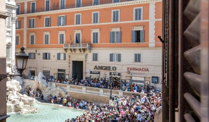 La Finestra su Fontana di Trevi - Charming View