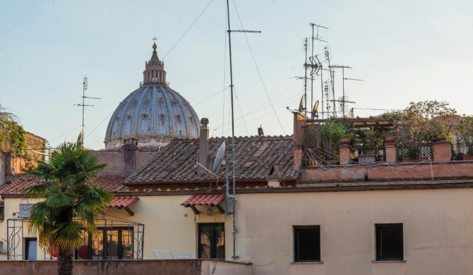 La Porta Rossa di Borgo - Vatican Luxury Suite