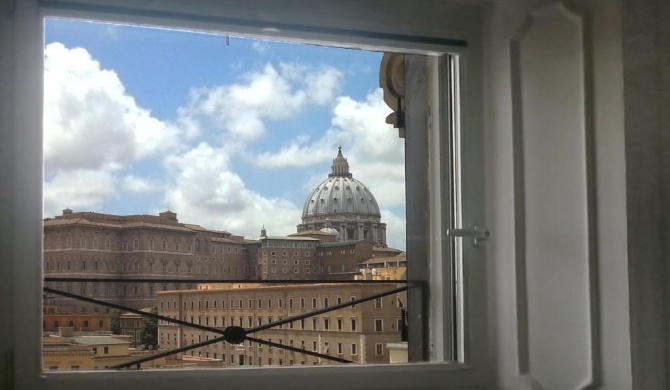 La Rosa del Vaticano Luxury Apartment