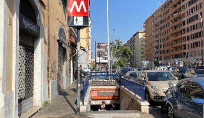 Luminoso monolocale a 2 passi dalla metro A