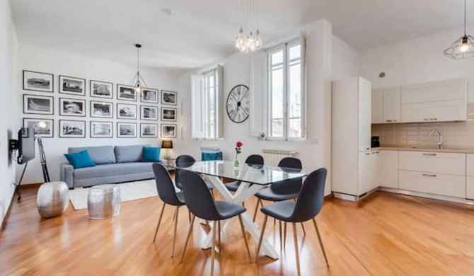 Modern, stylish flat near Piazza della Repubblica