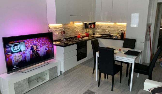 NEW MODERN APARTAMENT NEAR RHO FIERA MILANO