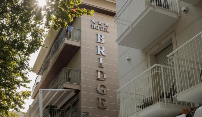 Hotel Bridge