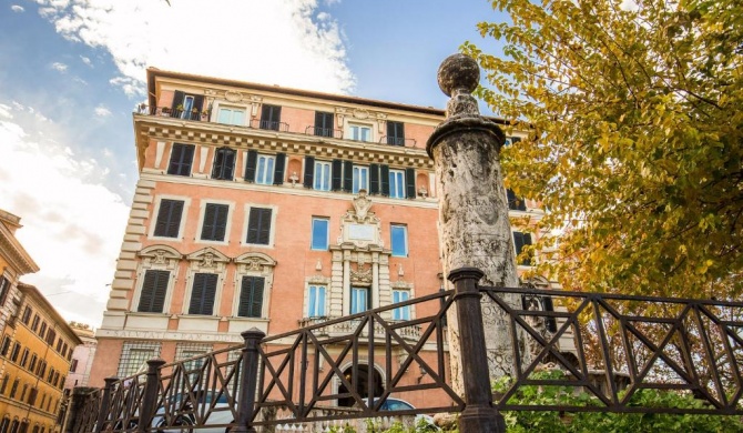 Palazzo Marescalchi Belli, vicino Piazza di Spagna