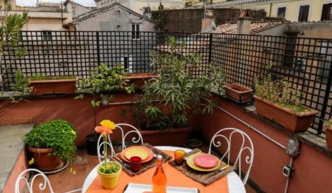 Pantheon Terrace Apartment