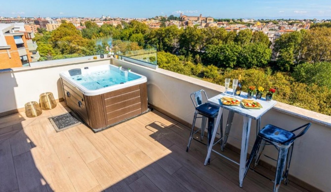 Penthouse with a panoramic rooftop in Trastevere