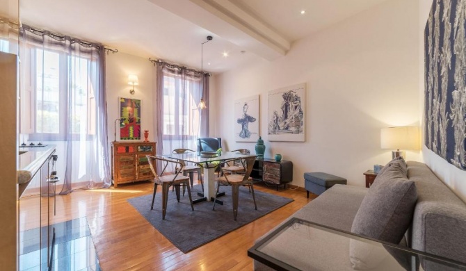 Piazza di Spagna Stylish Flat