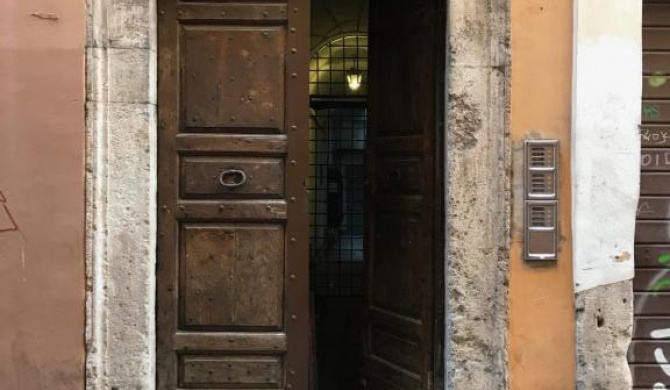 Piazza Farnese