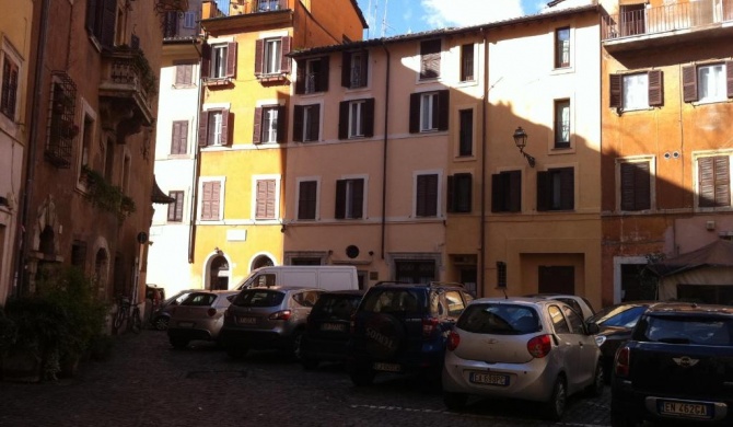 Piazza Navona Beautiful Apartment