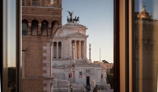 Piazza Venezia White Apartments