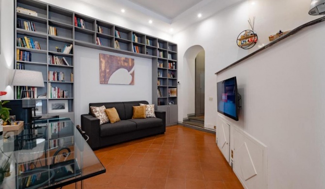 Roman Forum Apartment - The Heart of Rome