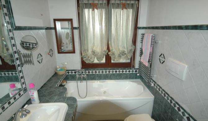 Romantic Rome in a Deluxe apartment for 2 people, Jacuzzi